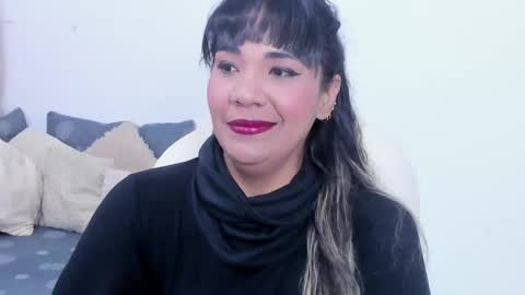 NAILHA SAJANI  online show from 10.03.25