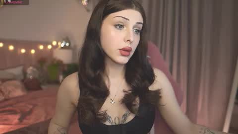 Snapshot of _lala_land_ chatting on 02.13.25 Im sweet Lettie ntmu - online show from 02.13.25