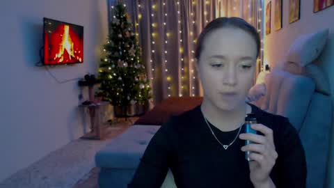 _lalune_ online show from 12.09.24