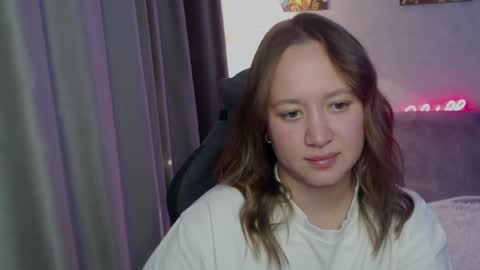 _lalune_ online show from 09.24.25