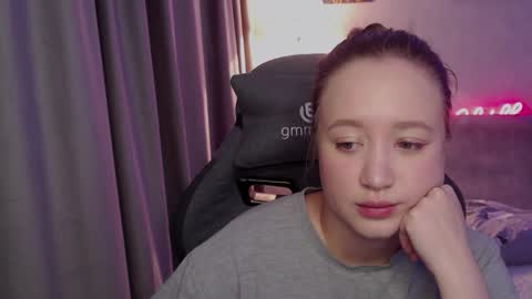 _lalune_ online show from 09.27.25