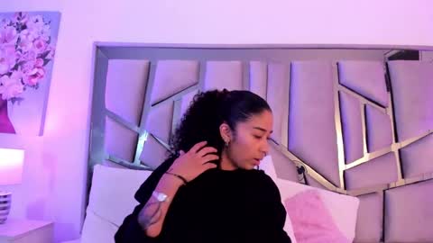 Lanna  online show from 12.29.24