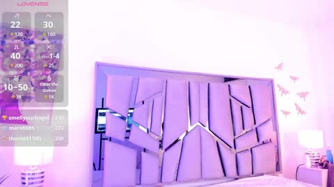 Lanna  online show from 12.30.24