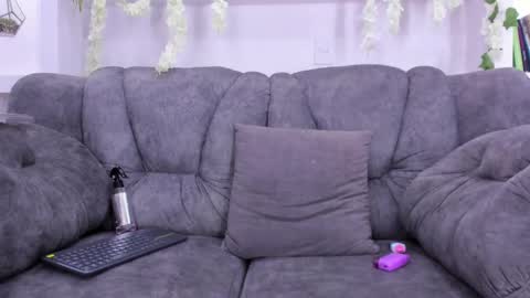     online show from 01.08.25