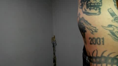 Snapshot of _layne chatting on 11.25.25 Layne online show from 11.25.25