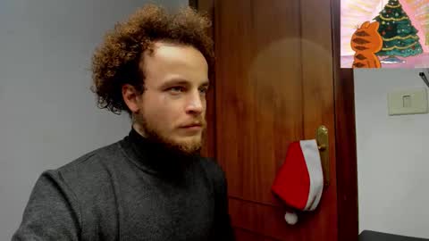 Snapshot of _layne chatting on 11.30.25 Layne online show from 11.30.25