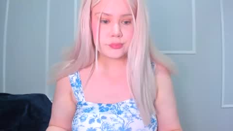 leana online show from 09.23.25