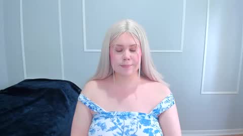 leana online show from 10.23.25