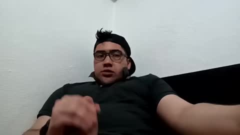 Snapshot of _leclerc_ chatting on 02.12.25 _leclerc_ online show from 02.12.25