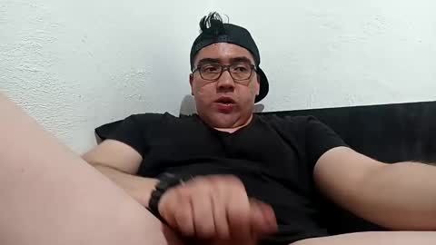 Snapshot of _leclerc_ chatting on 02.16.25 _leclerc_ online show from 02.16.25