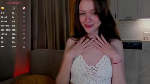 Snapshot of _leksi_ chatting on 02.21.25 leksi online show from 02.21.25