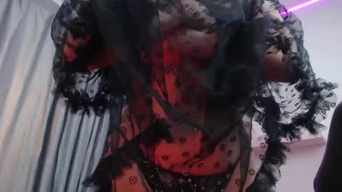 Snapshot of _linrose_ chatting on 02.27.26 linrose online show from 02.27.26