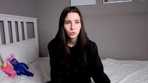 Emma online show from 11.28.25