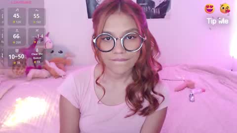 Snapshot of _lloou_ chatting on 09.26.25 Sofia 3 online show from 09.26.25