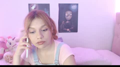 Snapshot of _lloou_ chatting on 06.03.26 Sofia 3 online show from 06.03.26