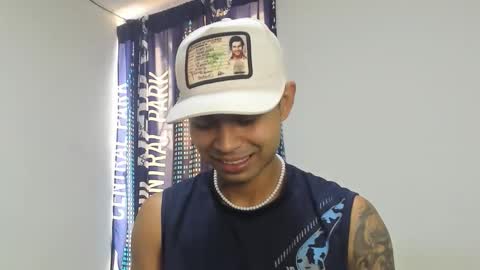 _logan_colton_ online show from 10.17.25