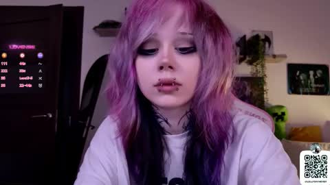 Snapshot of _lollyshy_ chatting on 09.19.25 Lolly online show from 09.19.25