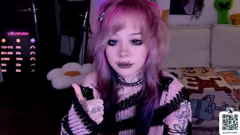 Snapshot of _lollyshy_ chatting on 10.14.25 Lolly online show from 10.14.25