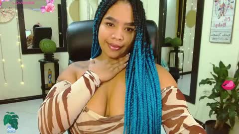 Hi guys I am Camila  online show from 10.21.25