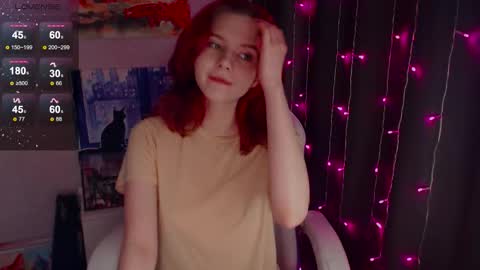 Snapshot of _lovelylu_ chatting on 09.17.25 Lu online show from 09.17.25