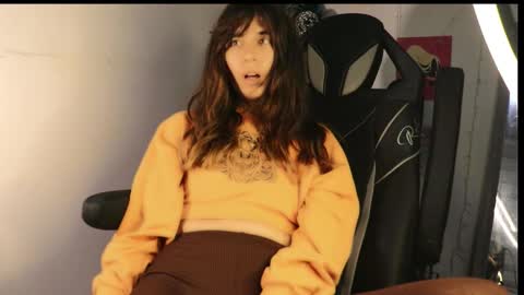 Snapshot of _lucy_white_ chatting on 02.24.26 Lucy online show from 02.24.26