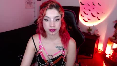Queen.  Help me reach 100 thumbs up  online show from 01.14.25