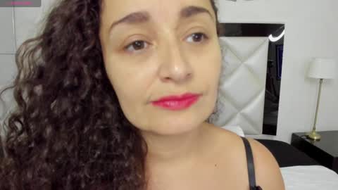  luna  sweet  online show from 02.05.25