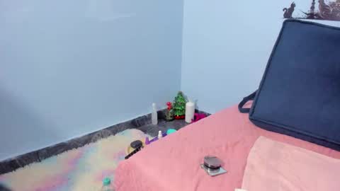  luna  sweet  online show from 10.20.25