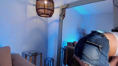  Luna  online show from 01.04.25