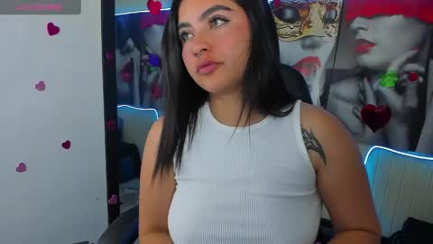 Snapshot of _luna_torres chatting on 05.25.26 luna torres online show from 05.25.26