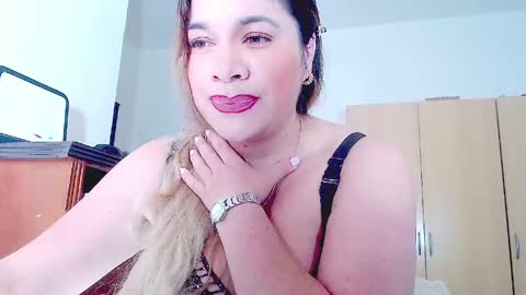 _lunagold_ online show from 03.30.26