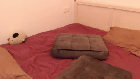 Anna online show from 02.15.25