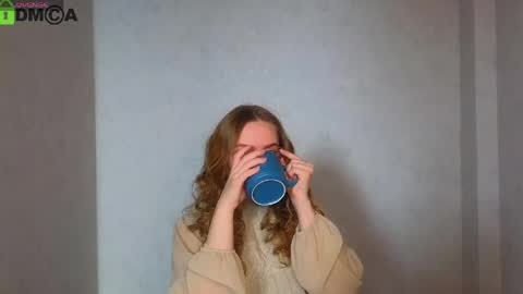 Snapshot of _lysafeta_ chatting on 02.26.26 Welcome guys Pleasure to see you all here My name is Lysafeta and MichaelaTip menu is active Private is open online show from 02.26.26