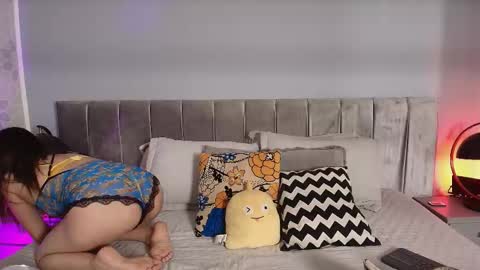 Snapshot of _maccaa_ chatting on 11.27.25 _maccaa_ online show from 11.27.25