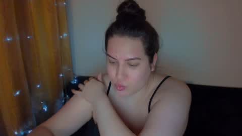 Snapshot of _madalexa_ chatting on 12.21.24 Alexa online show from 12.21.24