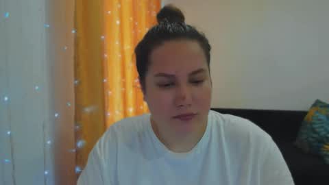Snapshot of _madalexa_ chatting on 10.06.25 Alexa online show from 10.06.25