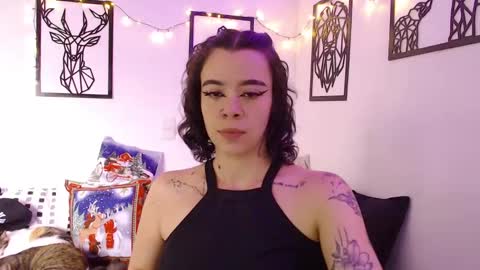 Snapshot of _marcela_wi chatting on 01.02.25 Marce  online show from 01.02.25