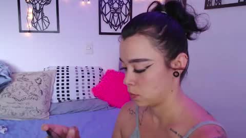 Snapshot of _marcela_wi chatting on 03.09.25 Marce  online show from 03.09.25