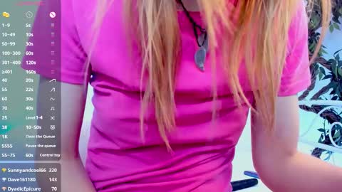 Snapshot of _mari_so chatting on 02.20.26 Scarlett online show from 02.20.26