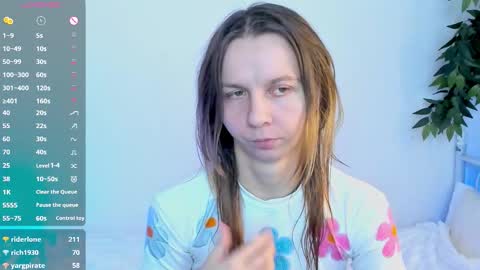 Snapshot of _mari_so chatting on 02.22.26 Scarlett online show from 02.22.26