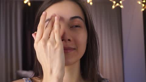  Gwen  online show from 12.04.24