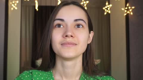  Gwen  online show from 12.21.24