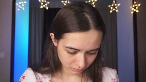  Gwen  online show from 01.19.25