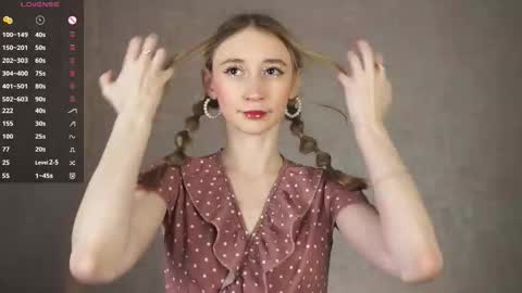  Gwen  online show from 09.27.25