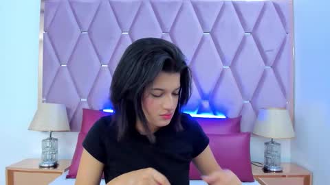 Nahayo  online show from 11.13.25