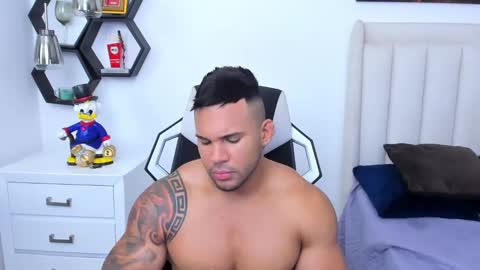 _matthew_santos_ online show from 02.01.25