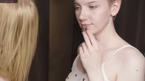 Elva and Kate  online show from 05.16.26