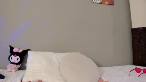 _melodyblossom_ online show from 09.30.25