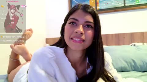 Snapshot of _mia_li_ chatting on 06.17.26 Mia online show from 06.17.26