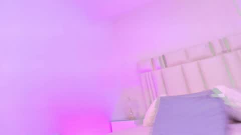 Mia  online show from 02.21.26